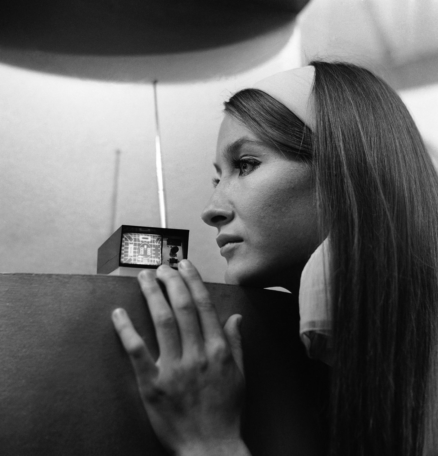 1966: Pocket Size Television Set